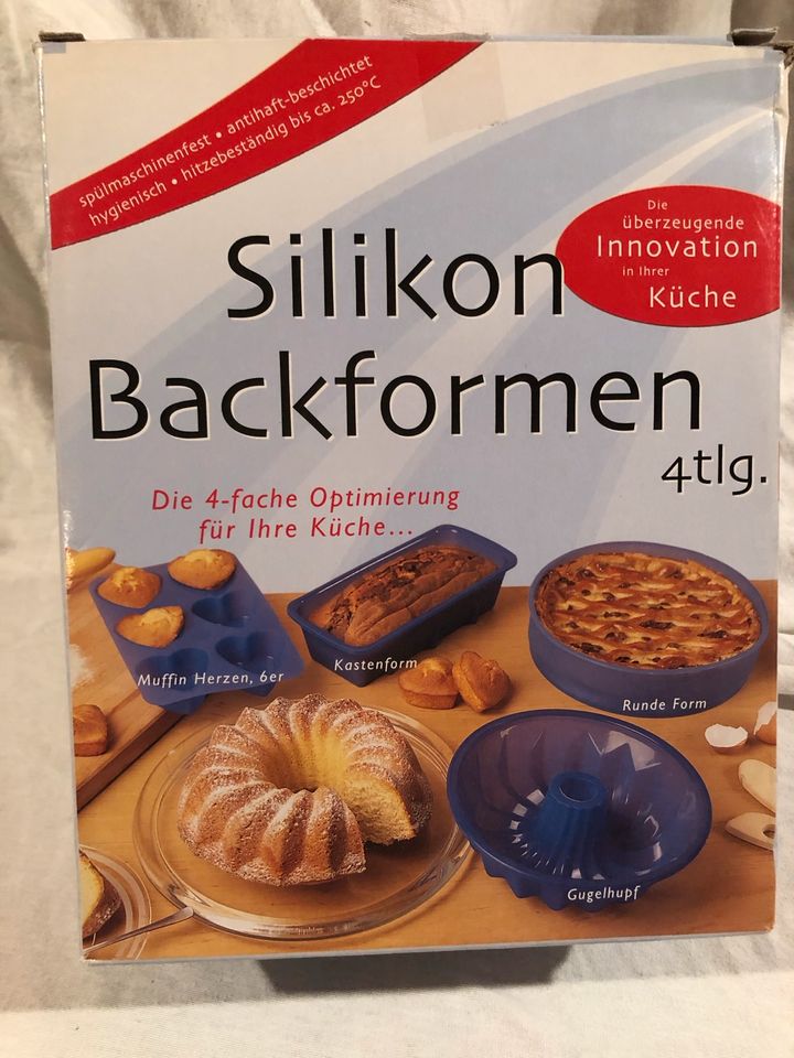 OVP: Silikon Backformen (4 Stück) in Hausach