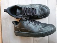 Nike Gr. 40 Sneaker schwarz Sachsen - Brandis Vorschau