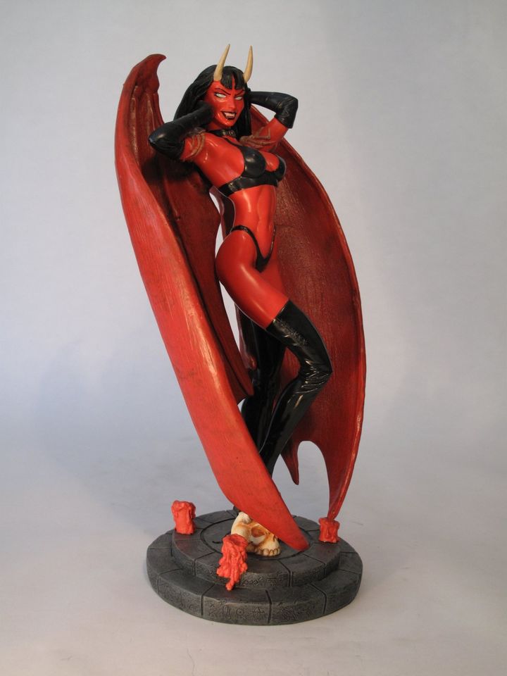 Chaos Comics Diamond Select Purgatori limited Ruby Edition in Oppenau