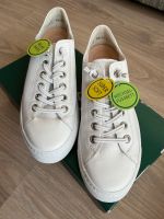 NEUE (mit Etikett)Sneaker weiß Super soft Paul Green Gr 40,5 /7 Sachsen - Plauen Vorschau