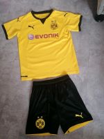 Borussia Dortmund Trikot Hose 164 BVB Shirt Short Top Zustand Nordrhein-Westfalen - Oberhausen Vorschau