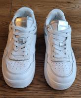 Sneakers Damen Leder Gr. 37 wie neu Nordrhein-Westfalen - Moers Vorschau