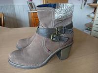 Stiefeletten taupe  Größe 42 von Tom Tailor Niedersachsen - Delmenhorst Vorschau