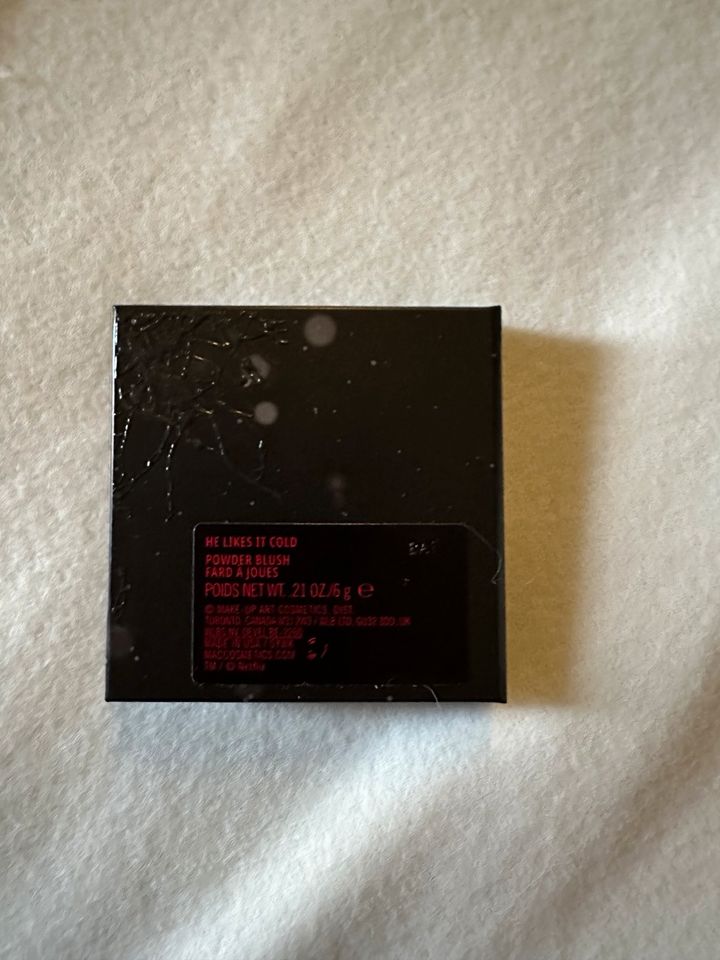 Mac x Stranger Things Blush „He likes it cold“ in Duisburg