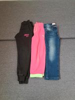 3 Hosen 98/104 Jeans Sporthose Jogginghose Puma Nike Saarland - Saarwellingen Vorschau