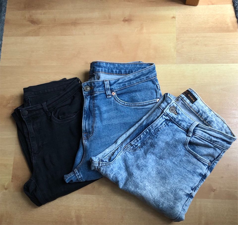 3 Jeanshosen Gr.40 M, Mom Fit, Slim, Skinny in Castrop-Rauxel