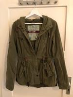 Khujo Parka in grün Hannover - Döhren-Wülfel Vorschau