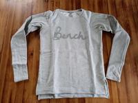 Neu original verpackt graues Sweatshirt Bench Pailletten Gr. XS Hessen - Flieden Vorschau