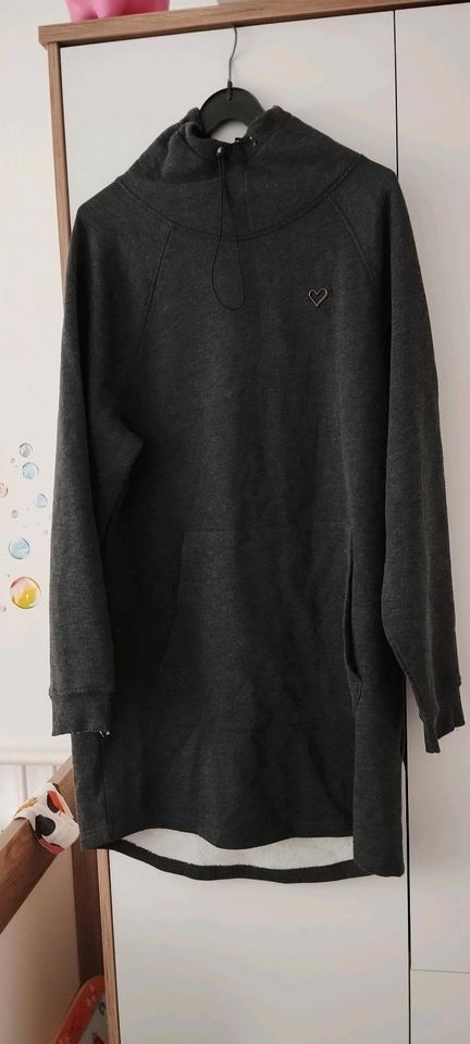 Alife&Kickin Pullover Kleid Long Pullover XL in Hamburg