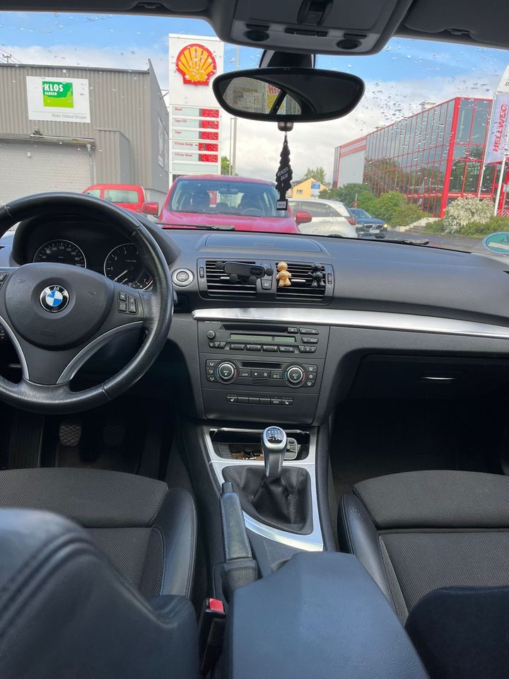 BMW 1er teils Defekt in Bonn