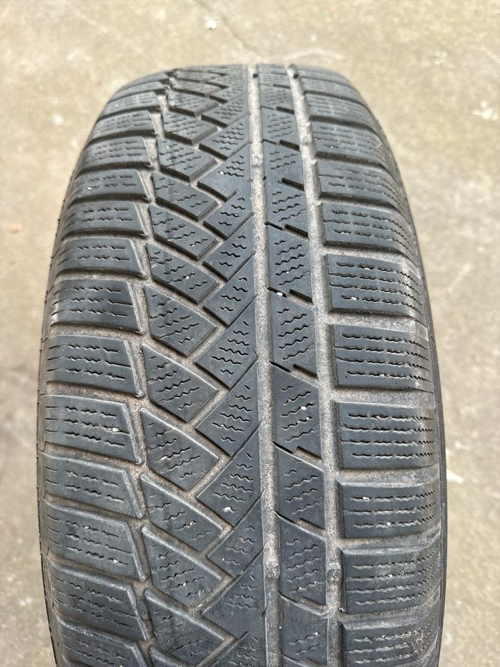 225/65 R17 Continental Winterreifen in Genthin