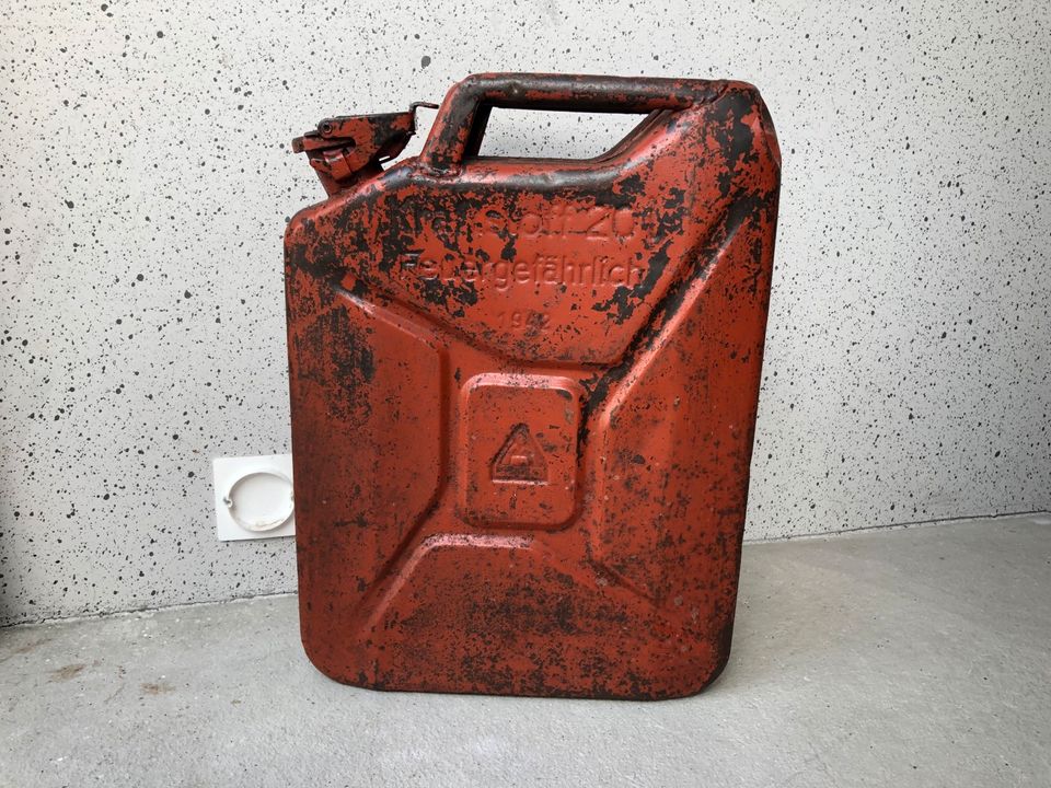 Wehrmacht Kraftstoffkanister 20 Liter 1942 Weltkrieg original in Luhe-Wildenau