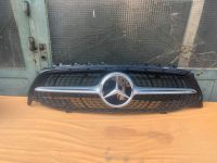 Mercedes Benz W118 CLA Grill vorne Gebraucht Original Teil!! Berlin - Reinickendorf Vorschau