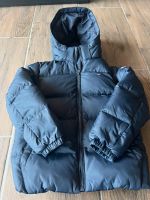 Tommy Hilfiger Winterjacke Daunen 140 Essen - Essen-Borbeck Vorschau