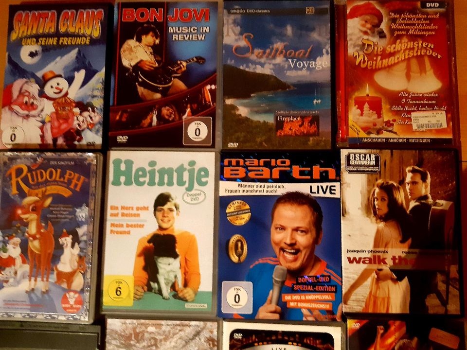 14 DVDs abzugeben in Berlin