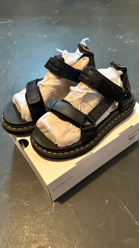 Dr.Martens x Suicoke Sandals in Castrop-Rauxel