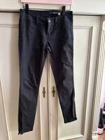 Hose von DKNY in Größe 27 Eimsbüttel - Hamburg Eimsbüttel (Stadtteil) Vorschau