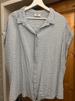 Kurzarm Bluse Gr.XXL 52/54 Niedersachsen - Nordenham Vorschau