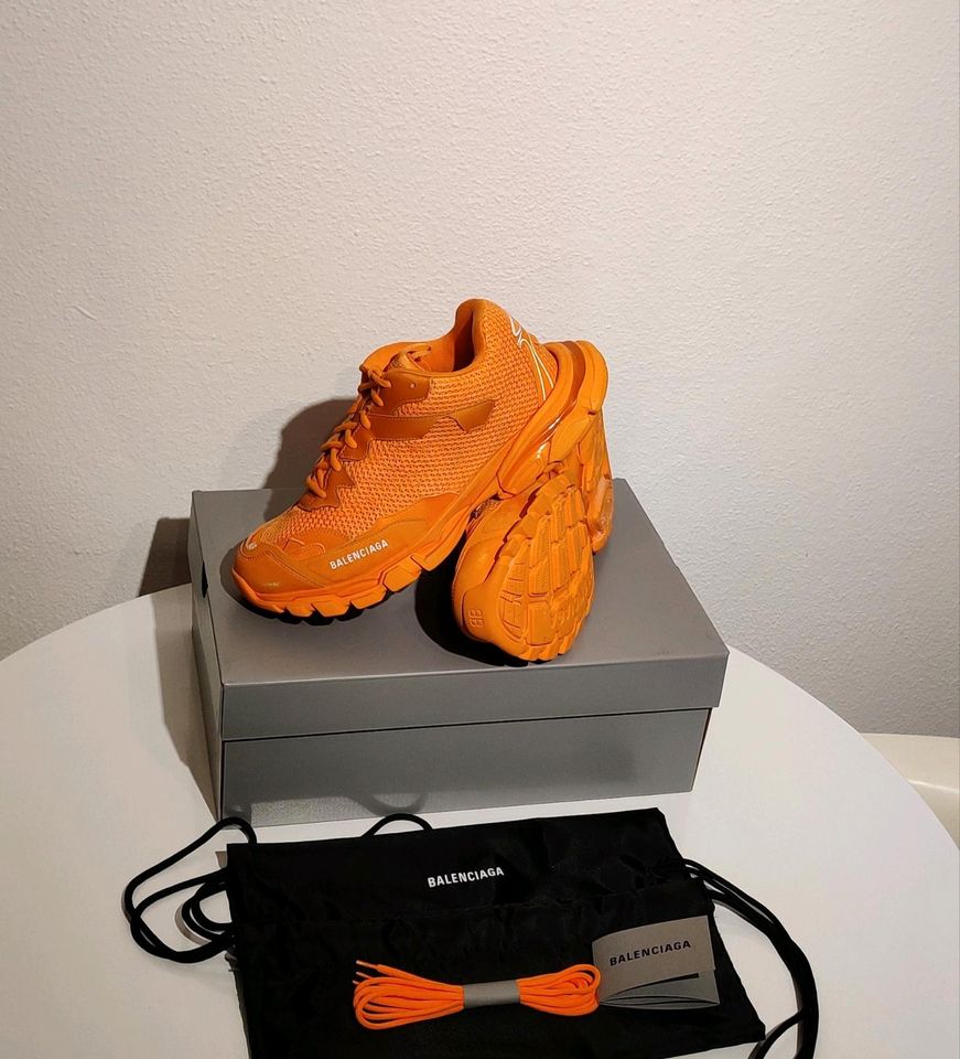 Balenciaga Track 3 Destroyed Sneaker 44/45/46 Herrenschuh Orange in München