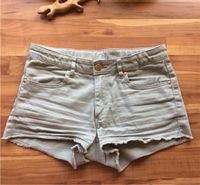 Coole H&M Shorts - helles Olivgrün Gr 152 + Bonushose Niedersachsen - Kirchlinteln Vorschau