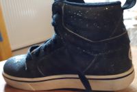 Heelys Gr. 33, schwarz, hoher Turnschuh mit Zubehör Berlin - Karlshorst Vorschau