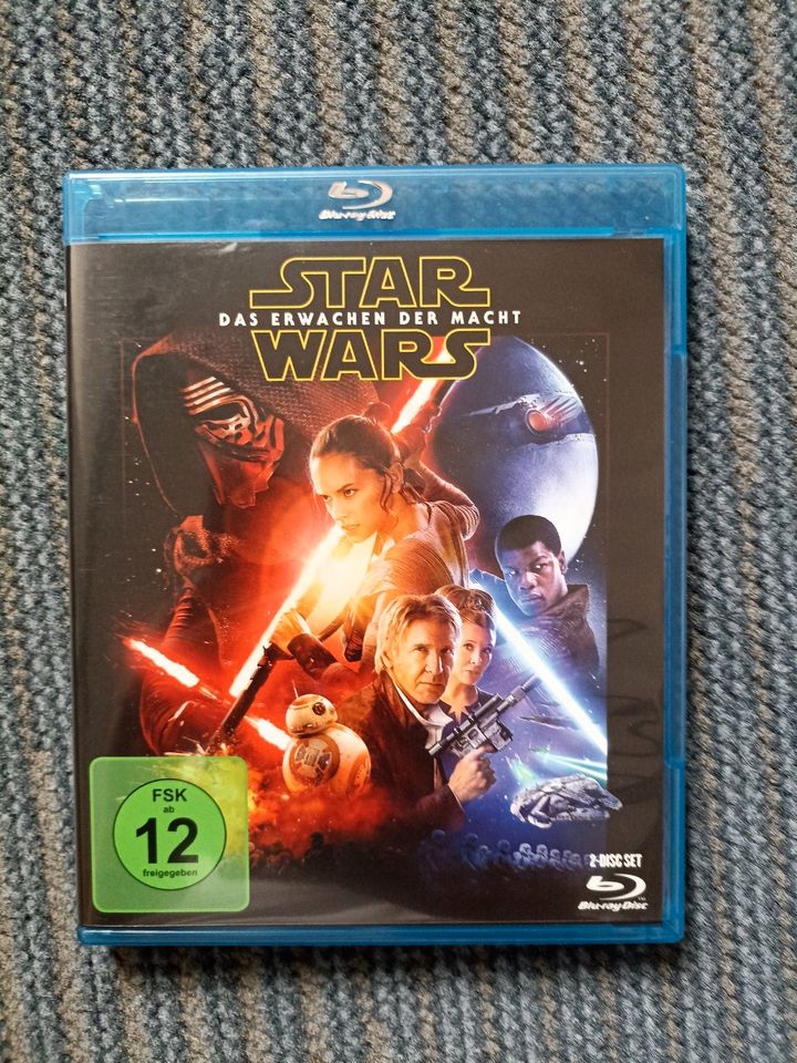 Blu-ray Disc „Star Wars - Das Erwachen der Macht" in Erbendorf