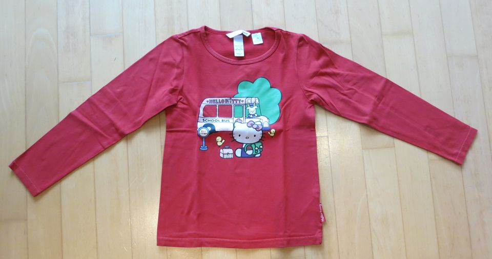 Longsleeves (Hello Kitty) Gr.122 + 122/128 - je 5,00€ in Remseck am Neckar