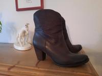 Braune Stiefeletten, Tamaris, neuwertig, Größe 38 Hessen - Bad Homburg Vorschau