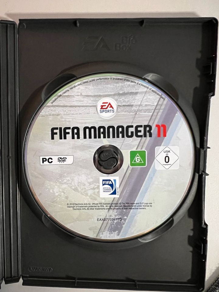 Verkaufe EA Sports Fussball Manager 11 PC Spiel in Zülpich