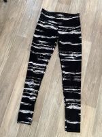 Sport Leggings schwarz weiß Gr.36 Sachsen-Anhalt - Bernburg (Saale) Vorschau