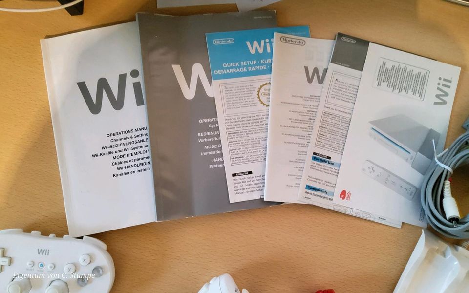 Nintendo Wii Konsole mit viel Zubehör in Königslutter am Elm