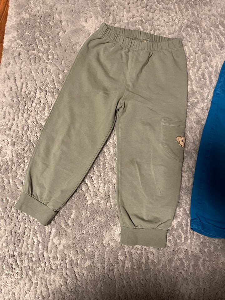 Steiff Jeans Steiff jogginghose jungen gr.98 in Berlin