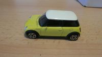 Mini  Cooper Gelb  Bburago Sammler Modellauto Modell Auto Nordrhein-Westfalen - Oberhausen Vorschau