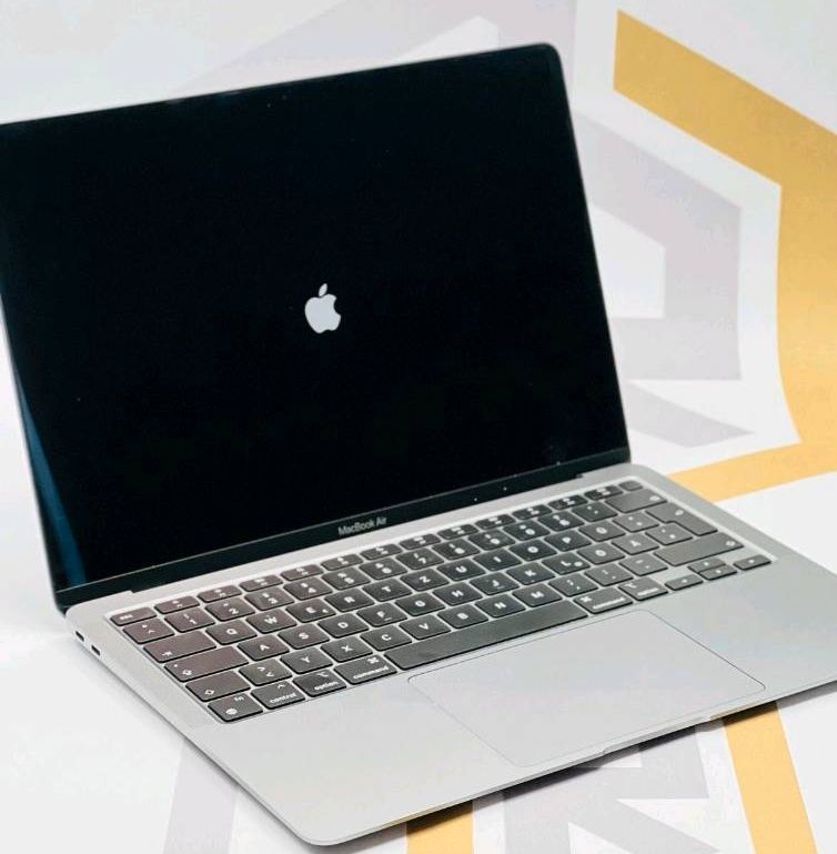 Apple MacBook Air 256GB Top Zustand!  A2337 in Berlin