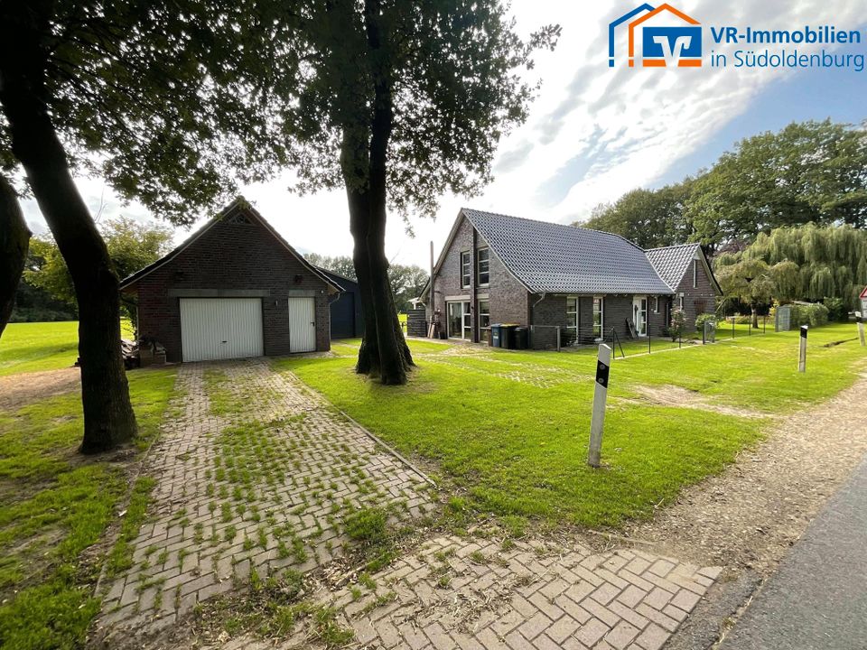 Charmantes Einfamilienhaus mit Halle auf großem Grundstück in Molbergen-Peheim! in Peheim