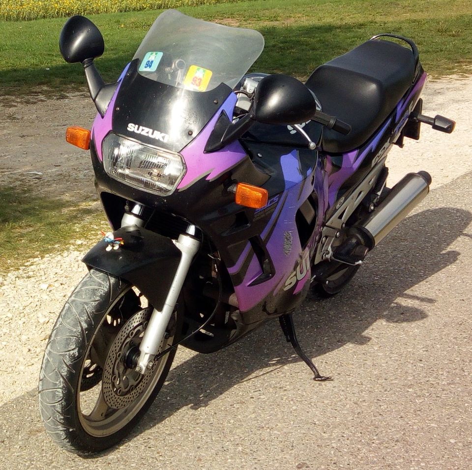 Suzuki GSX 750 F in Wemding