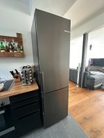 BOSCH Kühlschrank *wie neu* 2m Gross x 60cm breit Baden-Württemberg - Esslingen Vorschau