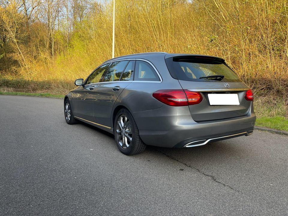 *** Mercedes Benz C220d ( 1 Vorbesitzer) TÜV *** in Püttlingen