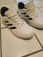Adidas Schuhe Gr UK 6, 39 1/2 Brandenburg - Niedergörsdorf Vorschau