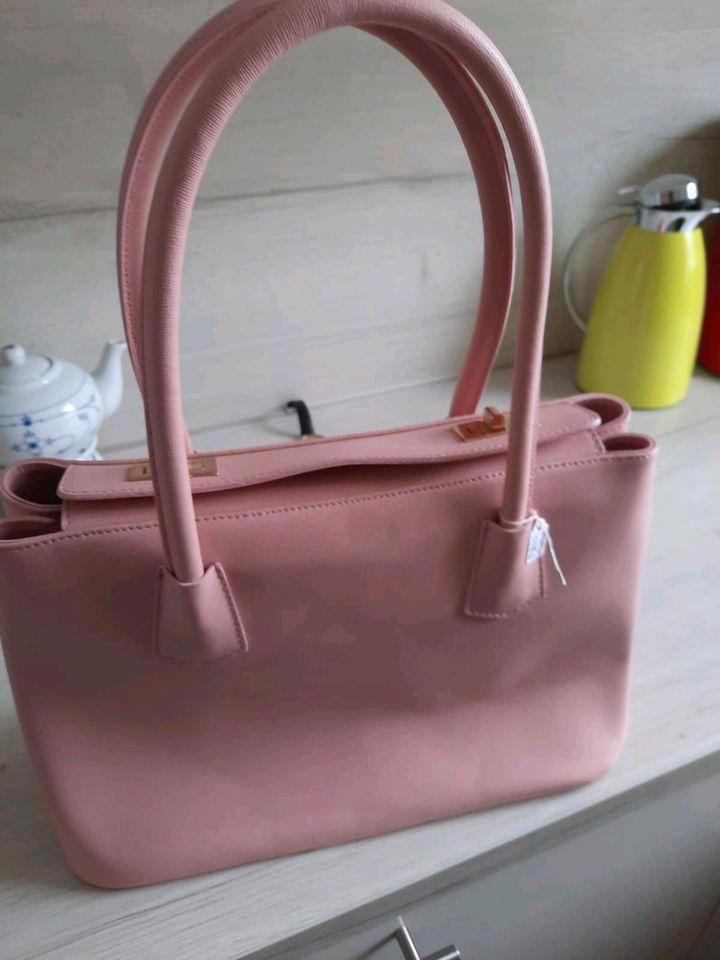 Handtasche Rosa in Breuna