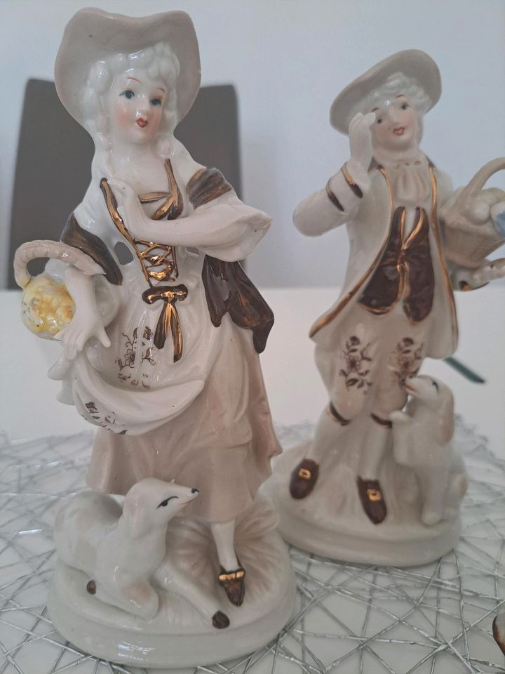 Porzellanfiguren in Wadern