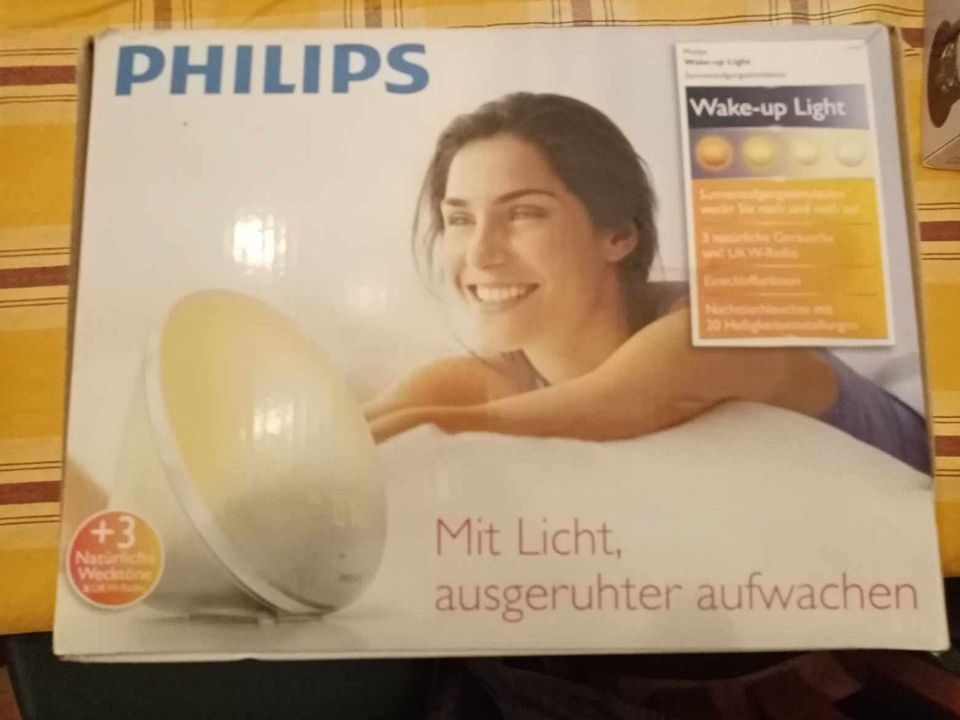 Philips Wake up Light HF 3510/01 kaum gebraucht in Merching