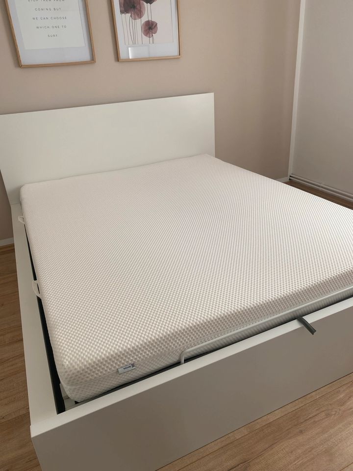 Malm Bett 160x200 mit Bettkasten und Matratze in Gelsenkirchen