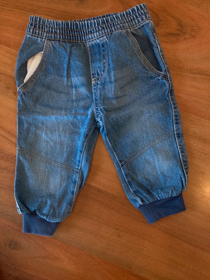 3 lange Hosen Gr . 68 *NEU* in Hemau