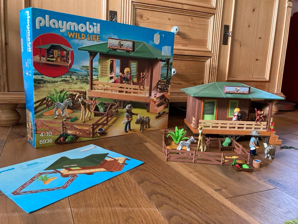 PLAYMOBIL WILD LIFE  6936 Wildtier-Aufzuchtstation  (plus Zugabe) in Kalkar