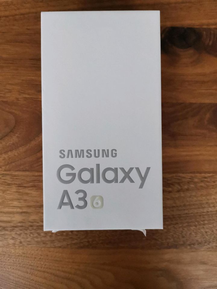 Samsung Galaxy A3 (6) 16GB in Schwendi