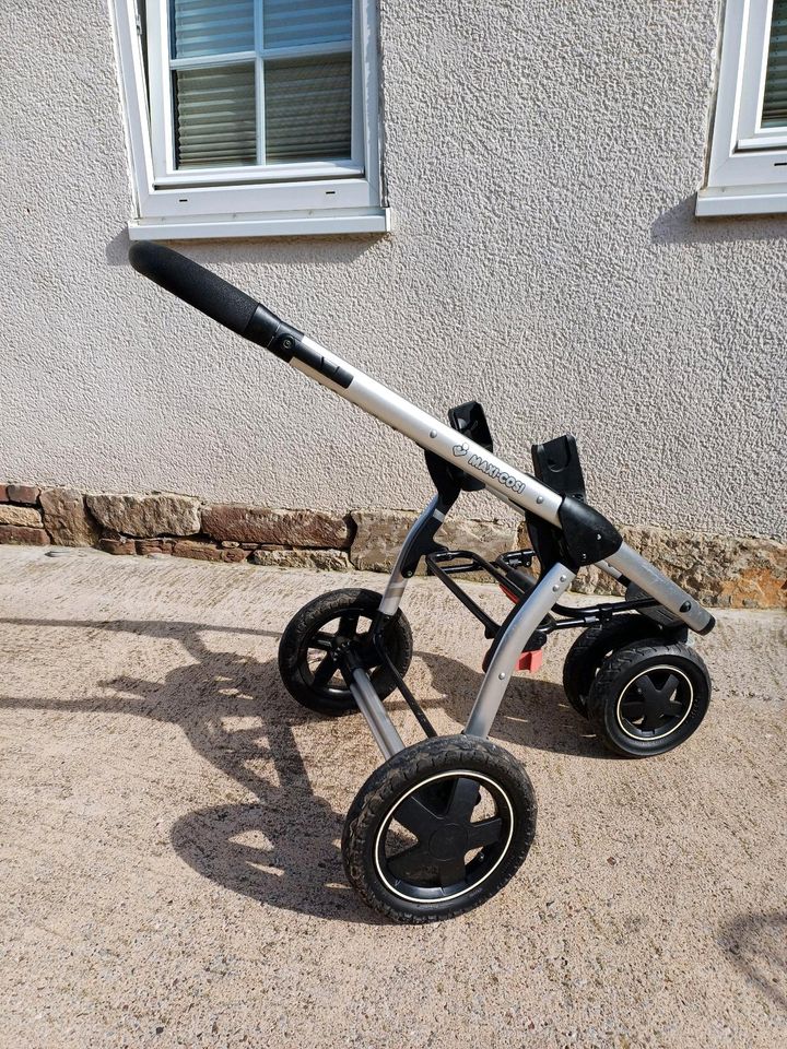 Maxi-Cosi Buggy Baby Schale Sportwagen Kinderwagen in Breuna