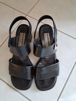 Schöne Ledersandalen Damen Gr. 38 Versand möglich Rheinland-Pfalz - Kaiserslautern Vorschau
