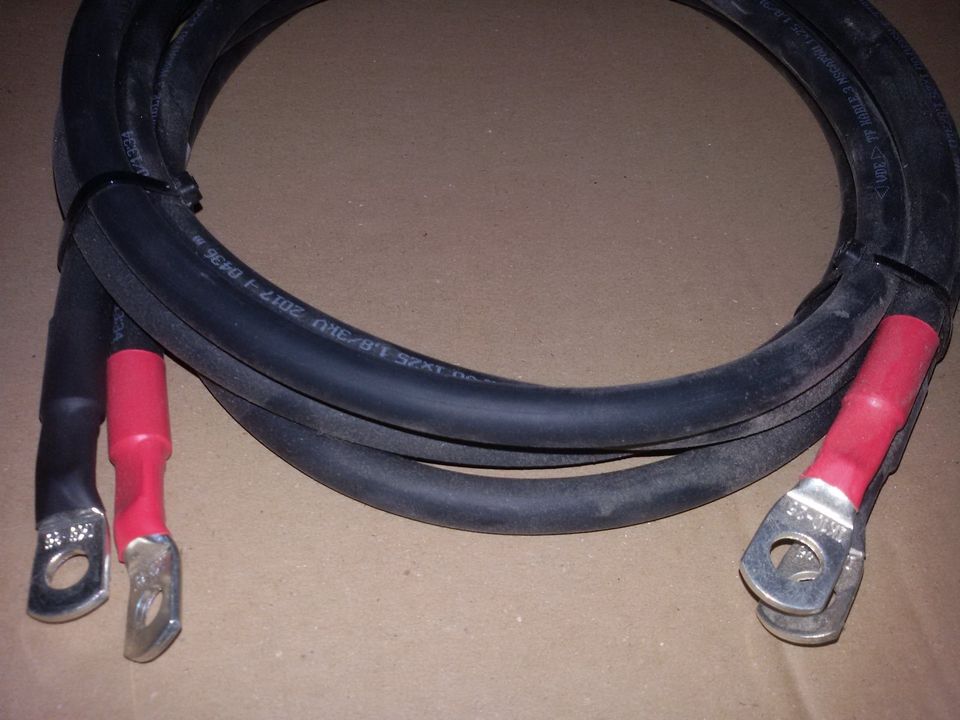 25mm2 Batteriekabel Set rot/schwarz je 2 Meter Ringösen M8/M10 in Bonn