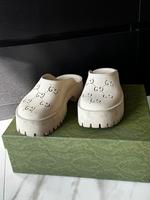 Gucci Gummi Sandalen/ badeschuhe Größe 39 Hessen - Kelkheim Vorschau